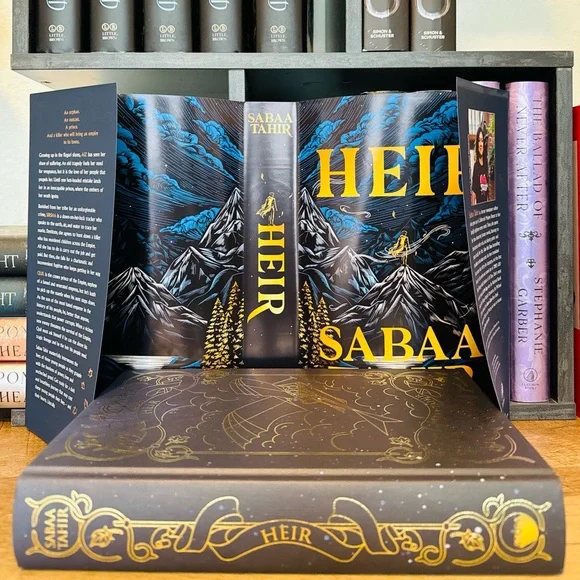 Fairyloot Exclusive Edition HEIR by Sabba Tahir - Picture 11 of 14